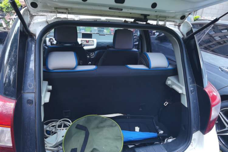 Used JAC iEV6E 2017 iEV6E Trunk