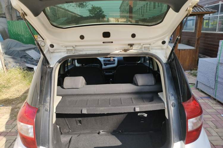 Used JAC iEV6E 2017 iEV6E Trunk