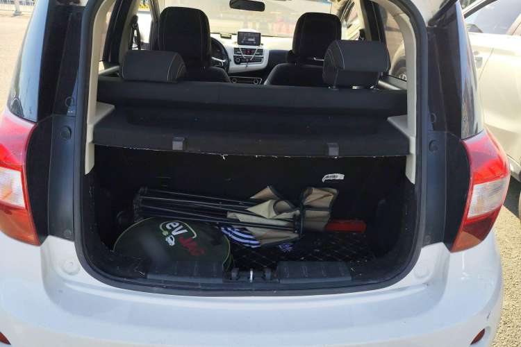 Used JAC iEV6E 2017 iEV6E Trunk