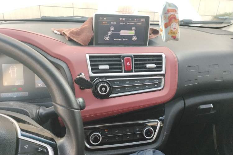 Used JAC iEV6E 2018 Upgraded iEV6E Luxury Model Audio And AC Panel