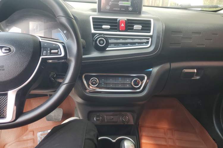 Used JAC iEV6E 2018 Sport Edition iEV6E Luxury Smart Enjoyment Version Audio And AC Panel