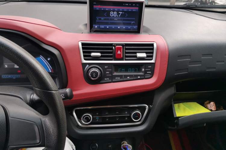 Used JAC iEV6E 2018 Upgraded Edition iEV6E Luxury Smart Model Audio And AC Panel
