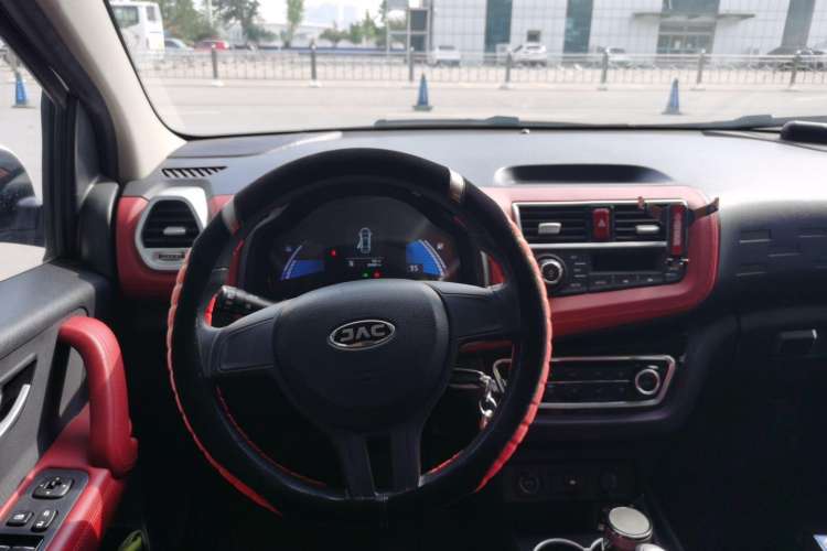 Used JAC iEV6E 2018 Upgraded Edition iEV6E Luxury Smart Model Center Console
