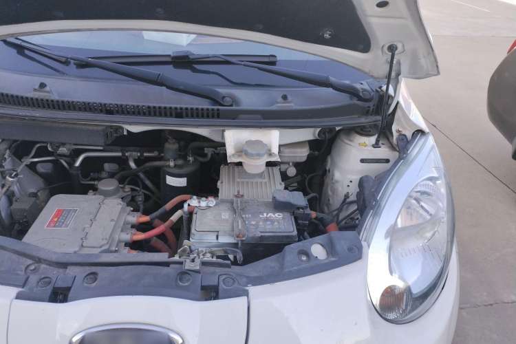 Used JAC iEV6E 2018 Upgraded iEV6E Luxury Model Engine Bay Left