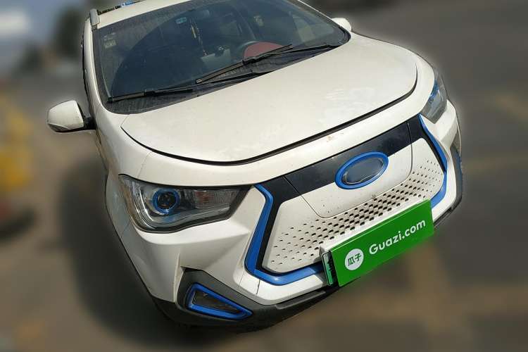 Used JAC iEV6E 2018 Sport Version iEV6E Smart Edition Front Right 45 Deg