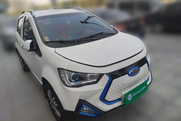 Used JAC iEV6E 2018 Sport Version iEV6E Smart Edition Front Right 45 Deg