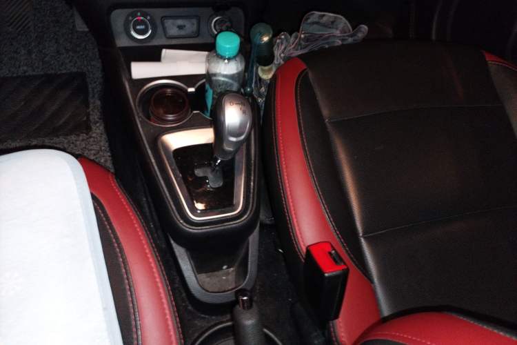 Used JAC iEV6E 2018 Sport Version iEV6E Smart Edition Gear Lever