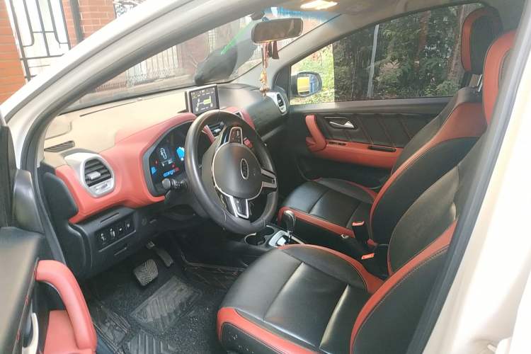 Used JAC iEV6E 2018 Upgraded Edition iEV6E Luxury Smart Model Left Front Seat