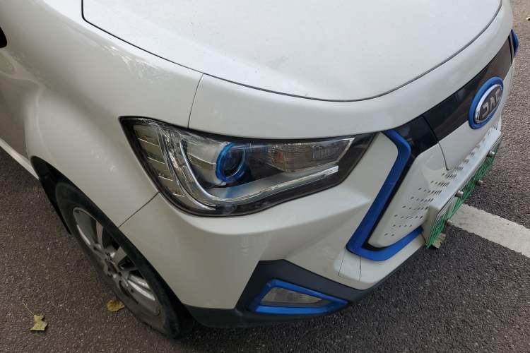 Used JAC iEV6E 2018 Sport Edition iEV6E Luxury Smart Enjoyment Version Right Front Headlight