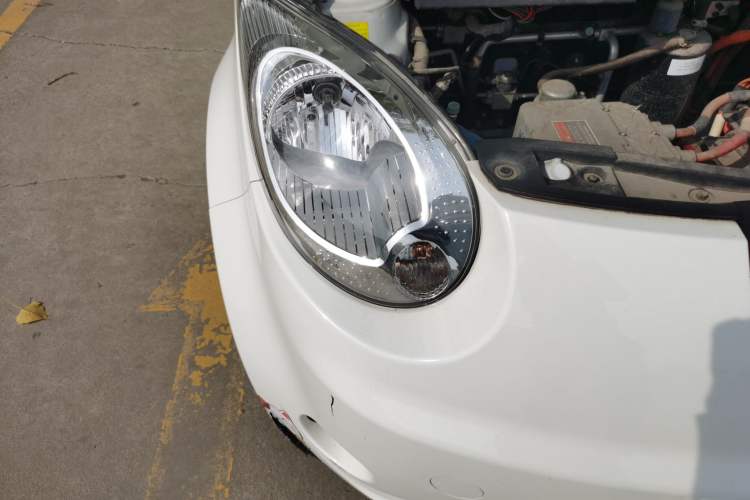 Used JAC iEV6E 2018 Upgraded Edition iEV6E Luxury Smart Model Right Front Headlight