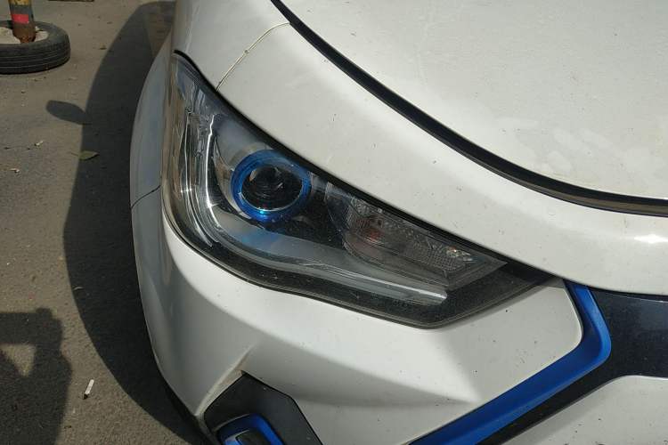 Used JAC iEV6E 2018 Sport Version iEV6E Smart Edition Right Front Headlight