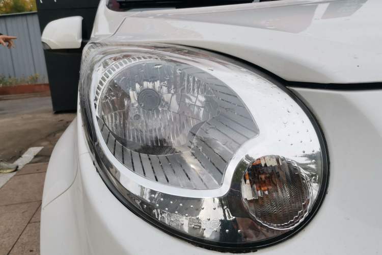 Used JAC iEV6E 2018 Upgraded Edition iEV6E Luxury Smart Model Right Front Headlight