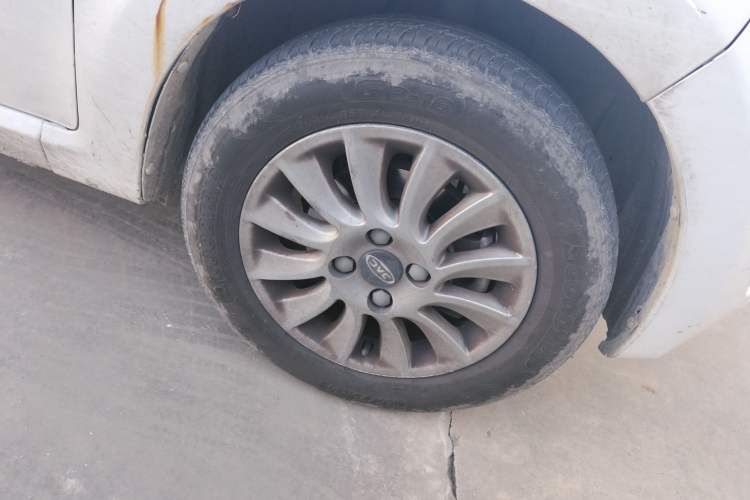 Used JAC iEV6E 2018 Upgraded iEV6E Luxury Model Right Front Wheel Hub
