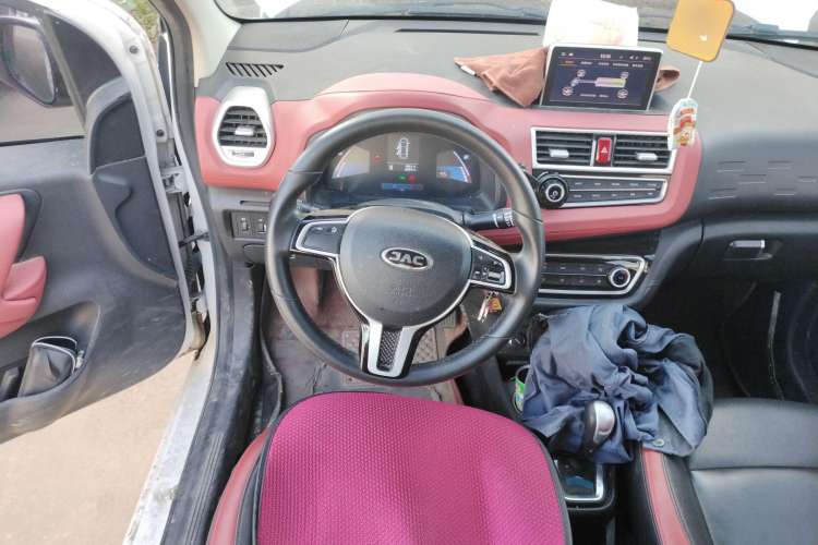 Used JAC iEV6E 2018 Upgraded iEV6E Luxury Model Steering Wheel