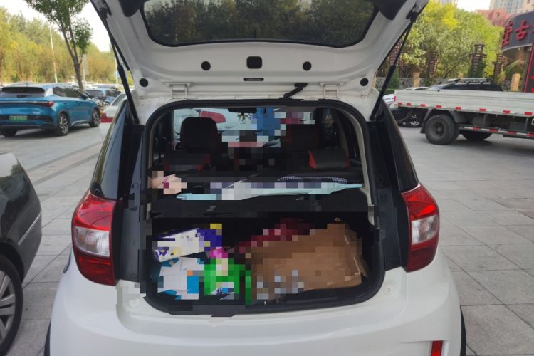 Used JAC iEV6E 2018 Sport Version iEV6E Smart Edition Trunk