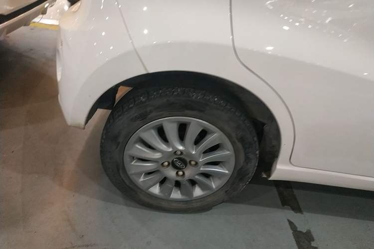 Used JAC iEV6E 2019 Upgraded iEV6E Luxury Smart Edition Deluxe Package Right Rear Wheel Hub