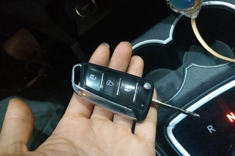 Used JAC iEV6E 2019 Upgraded iEV6E Luxury Smart Edition Deluxe Package Vehicle Key