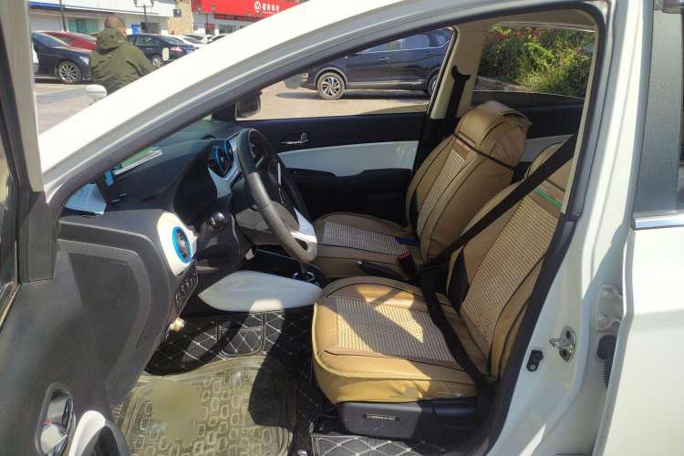 Used JAC iEV7 2019 iEV7L Luxury Smart Model Driver Seat