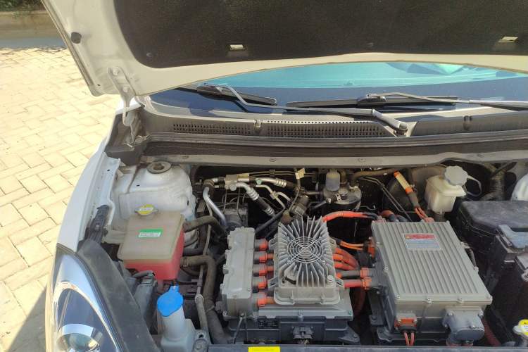Used JAC iEV7 2019 iEV7L Luxury Smart Model Engine Bay Right