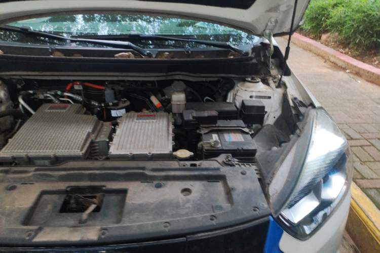 Used JAC iEV7S 2018 Smart Enjoyment Model Engine Bay Left