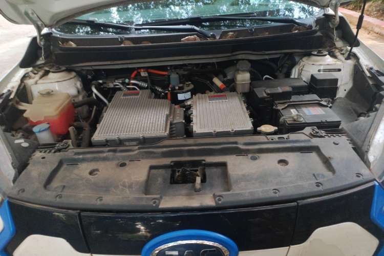 Used JAC iEV7S 2018 Smart Enjoyment Model Engine Bay