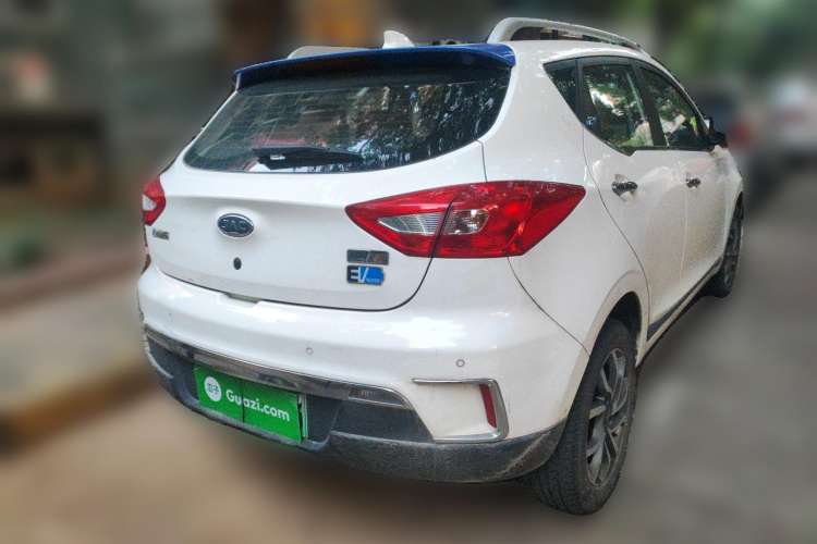 Used JAC iEV7S 2018 Smart Enjoyment Model Rear Right 45 Deg