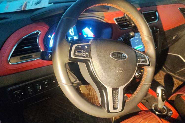 Used JAC iEV7S 2018 Smart Enjoyment Model Steering Wheel