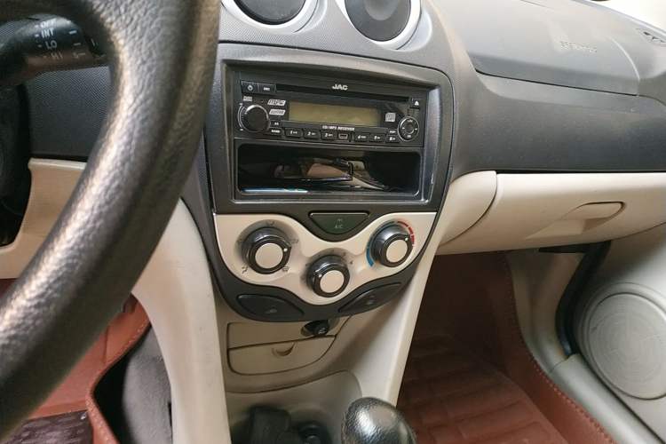 Used JAC J3 2008 1.3L Manual Deluxe Edition Audio And AC Panel