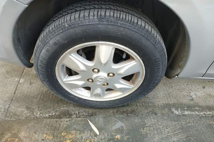 Used JAC J3 2008 1.3L Manual Deluxe Edition Right Front Wheel Hub