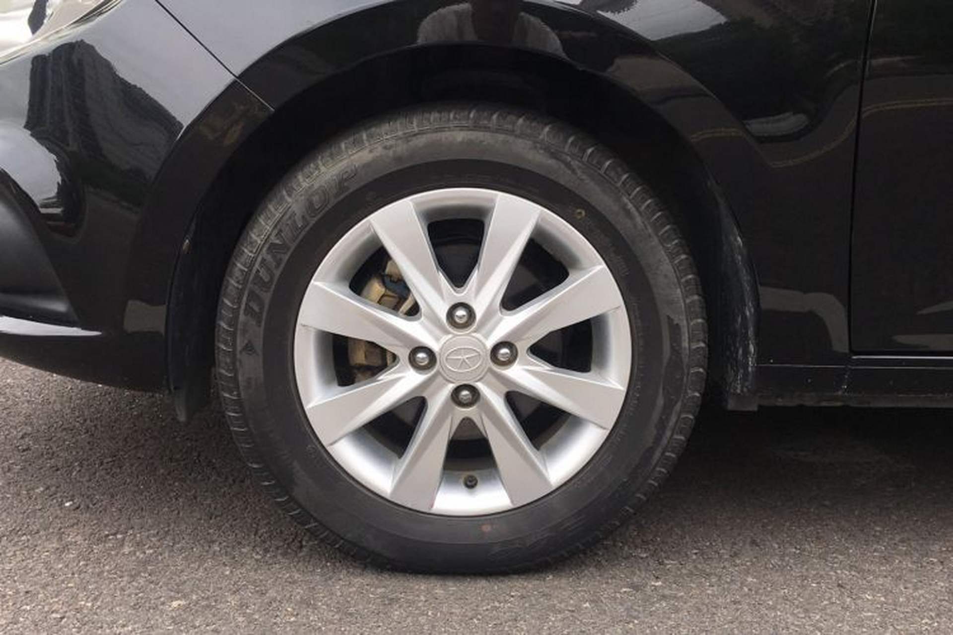 Used JAC J6 A30 2013 1.5L Manual Luxury Model China IV Standard Left Front Wheel Hub