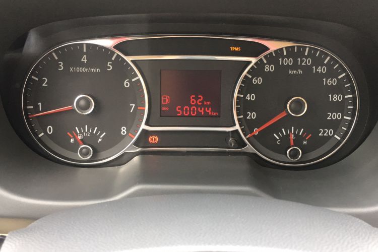 Used JAC J6 A30 2013 1.5L Manual Luxury Model China IV Standard Odometer Close Up