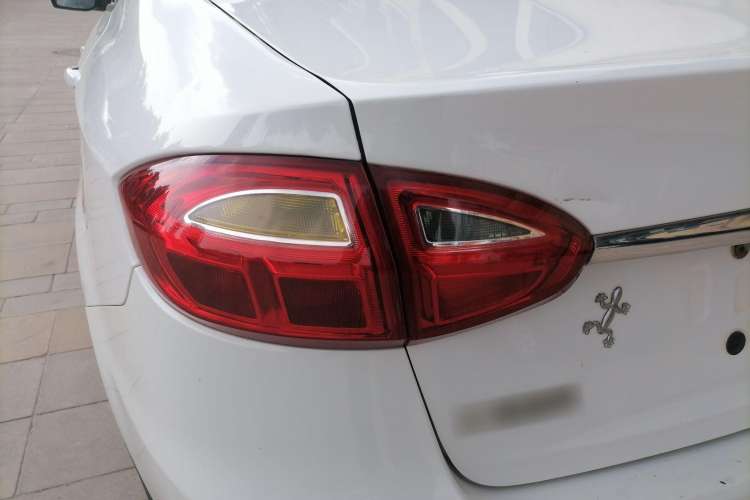 Used JAC J6 A30 2013 1.5L Manual Luxury Model China IV Standard Left Rear Taillight