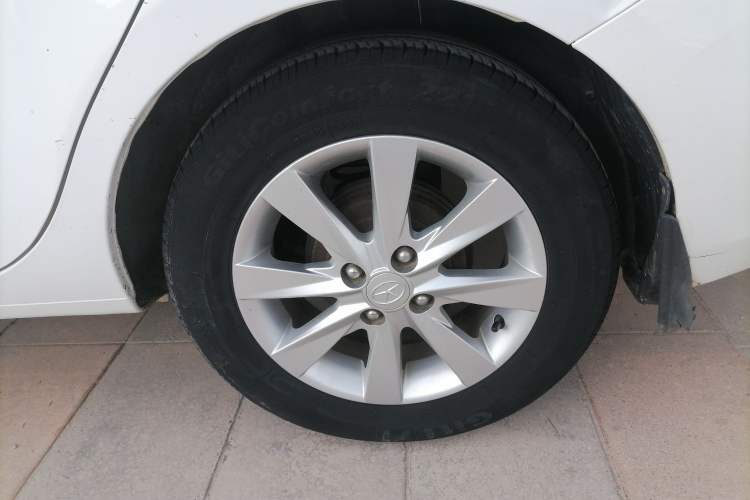 Used JAC J6 A30 2013 1.5L Manual Luxury Model China IV Standard Left Rear Wheel Hub