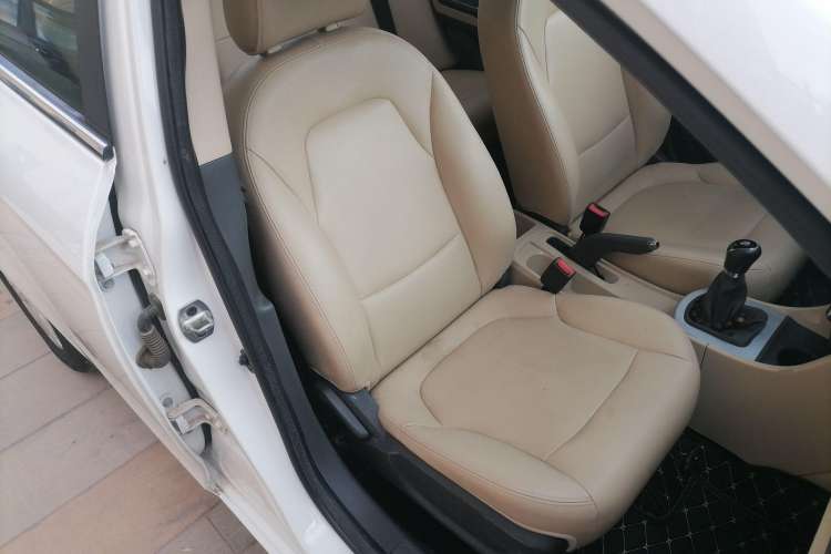 Used JAC J6 A30 2013 1.5L Manual Luxury Model China IV Standard Right Front Seat