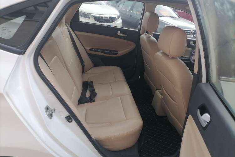 Used JAC J6 A30 2013 1.5L Manual Luxury Model China IV Standard Right Rear Seat