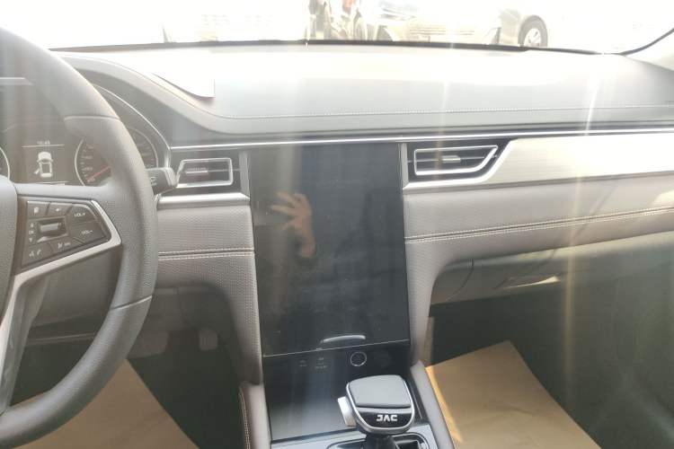 Used JAC J7 2020 1.5T CVT Elite Model Audio And AC Panel