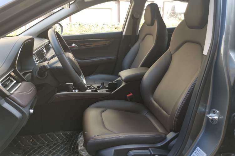 Used JAC J7 2020 1.5T CVT Superior Trim Left Front Seat
