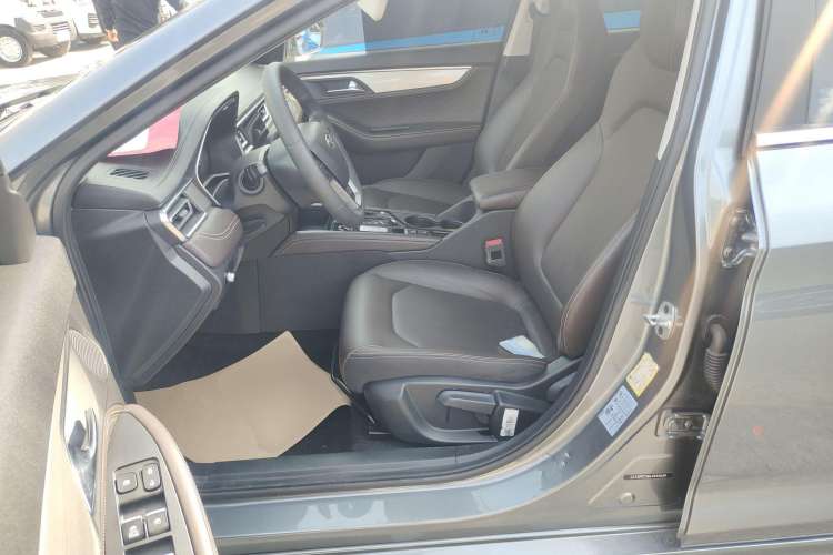 Used JAC J7 2020 1.5T CVT Elite Model Left Front Seat