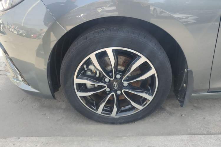 Used JAC J7 2020 1.5T CVT Elite Model Left Front Wheel Hub