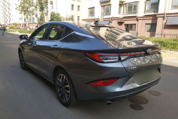 Used JAC J7 2020 1.5T CVT Superior Trim Rear Left 45 Deg