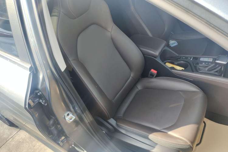 Used JAC J7 2020 1.5T CVT Elite Model Right Front Seat