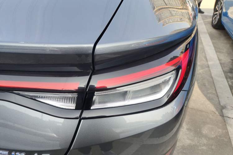 Used JAC J7 2020 1.5T CVT Elite Model Right Rear Taillight