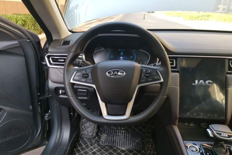Used JAC J7 2020 1.5T CVT Superior Trim Steering Wheel