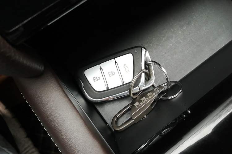 Used JAC J7 2020 1.5T CVT Superior Trim Vehicle Key