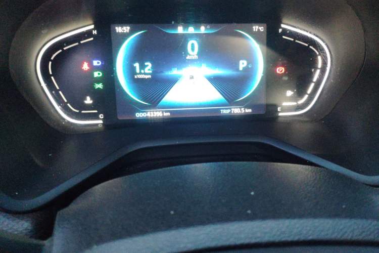 Used JAC J7 2020 1.5T CVT Superior Trim Odometer Close Up