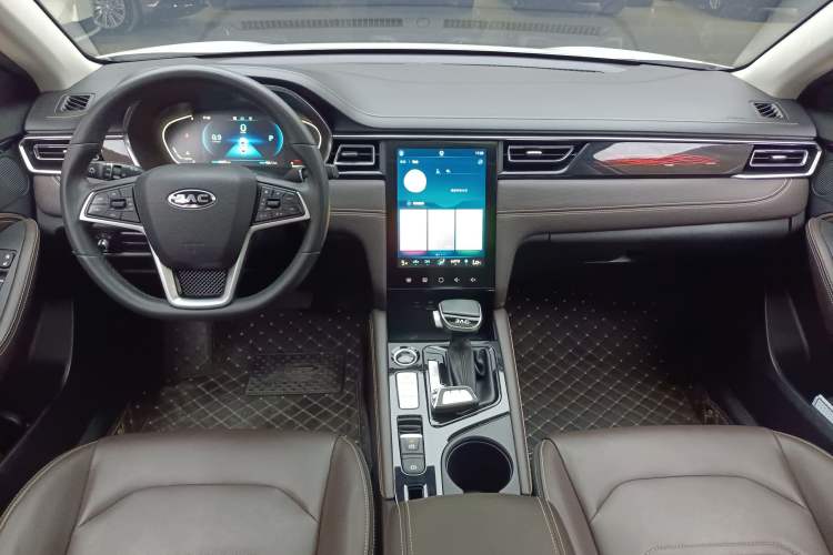 Used JAC J7 2020 1.5T CVT Superior Trim Center Console