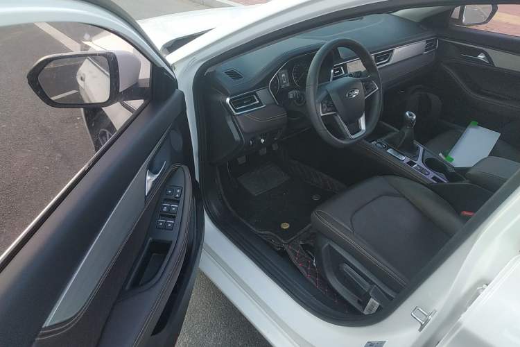 Used JAC J7 2020 1.5T Manual Elite Edition Driver Seat