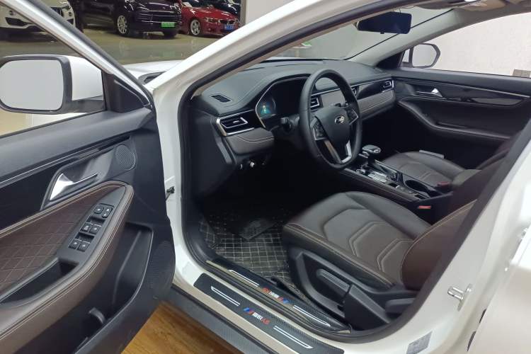 Used JAC J7 2020 1.5T CVT Superior Trim Driver Seat