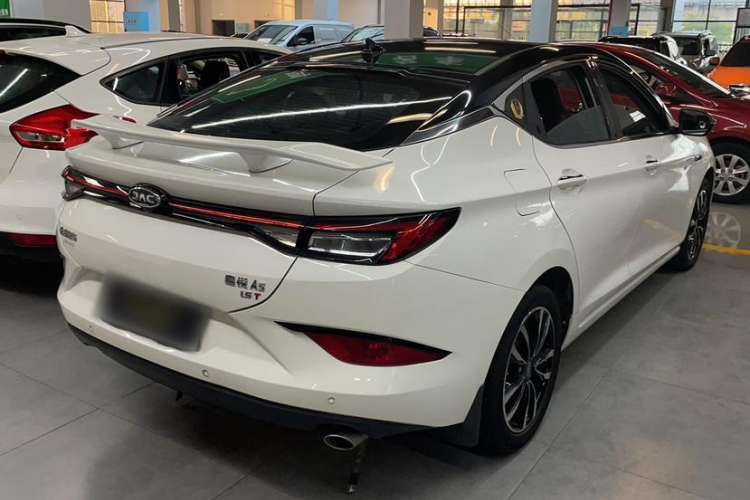 Used JAC J7 2020 1.5T CVT Beyond+ Trim Exterior 5