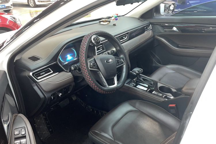 Used JAC J7 2020 1.5T CVT Beyond+ Trim Interior 2